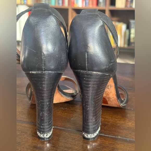 Givenchy Paris Sandals with Chain Detailing - Picture 4 of 6